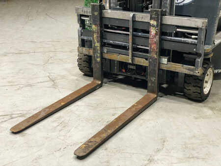 Dieseltrukki 2015  Combilift CB3000CB (7)