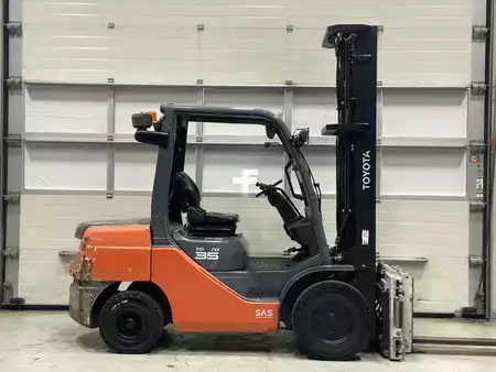 Dieselstapler 2015  Toyota 02-8FDJF35 (5)