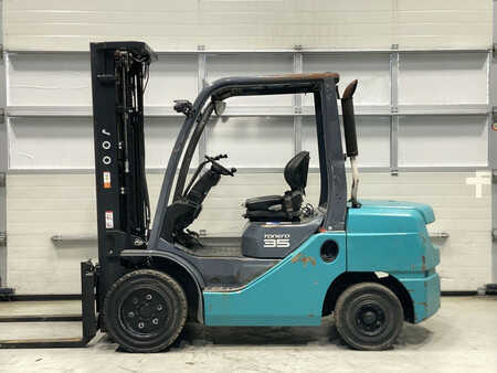 Dieselstapler 2015  Toyota 02-8FDJF35 (2)