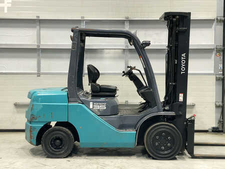 Dieselstapler 2015  Toyota 02-8FDJF35 (5)