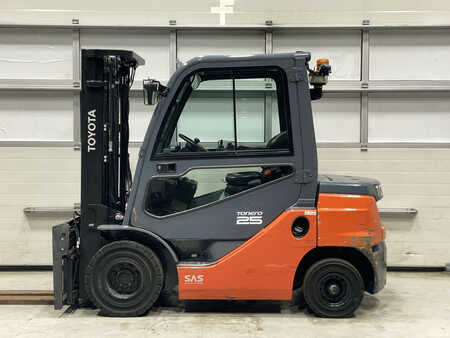 Dízel targoncák 2022  Toyota 52-8FDF25 (2)