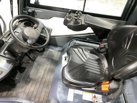 Dízel targoncák 2022  Toyota 52-8FDF25 (8)