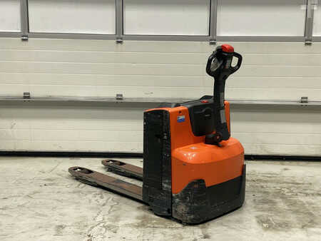 Transpallet elettrici 2020  Toyota LWE160 (3)