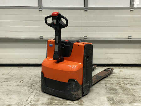 Transpallet elettrici 2020  Toyota LWE160 (4)