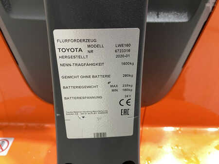 Transpallet elettrici 2020  Toyota LWE160 (9)