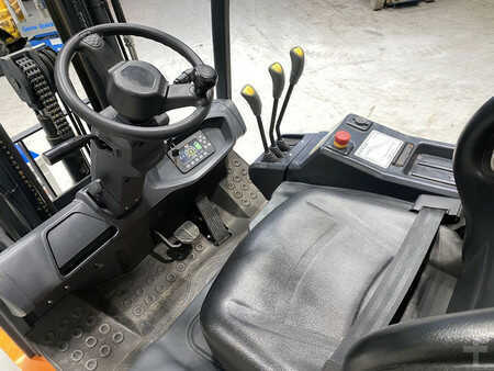 Sähkö - 4 pyör 2021  Doosan B15NS (8)