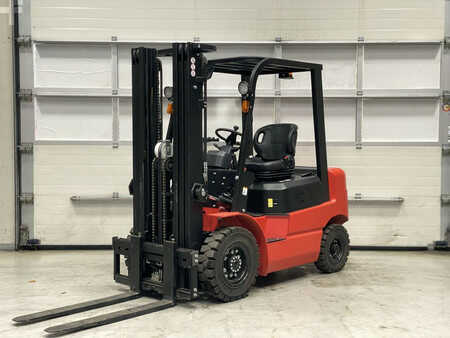 Sähkö - 4 pyör 2021  EP Equipment EFL252 (1)