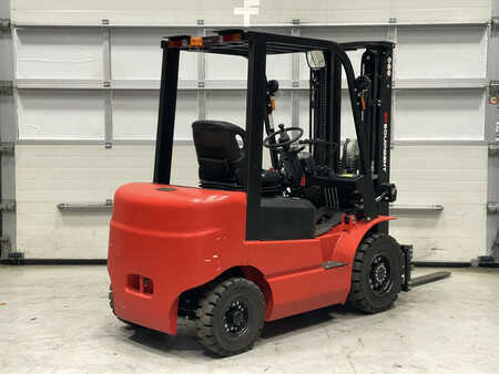 Sähkö - 4 pyör 2021  EP Equipment EFL252 (4)