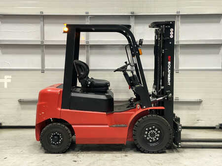 Sähkö - 4 pyör 2021  EP Equipment EFL252 (5)