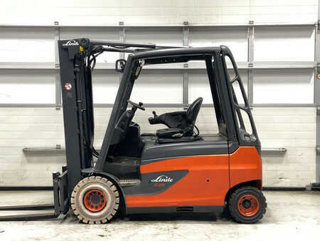 Eléctrica de 4 ruedas 2013  Linde E25L-01 (2)