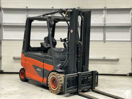 Eléctrica de 4 ruedas 2013  Linde E25L-01 (6)