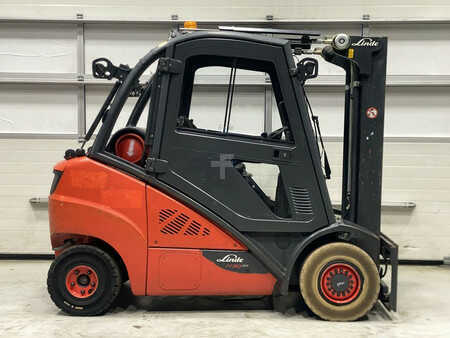 Carrelli elevatori GPL 2015  Linde H30T-02 (5)