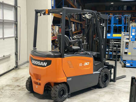 Elektro 4 Rad 2023  Doosan B30X-7 Plus (4)