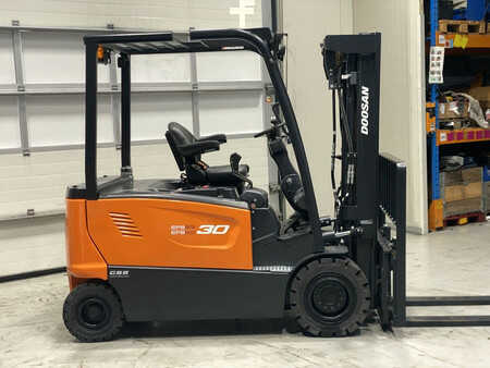 Elektro 4 Rad 2023  Doosan B30X-7 Plus (5)