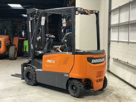 Elektro 4 Rad 2023  Doosan B35X-7 Plus (3)