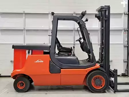 Eléctrica de 4 ruedas 1998  Linde E48P-02 (5)