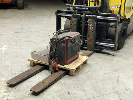 Sähkö - 4 pyör 2022  Hyster J5.5XN6 (7)