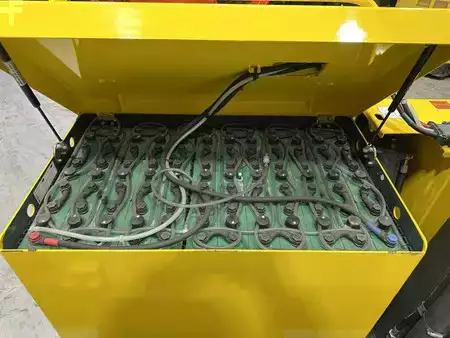 Sähkö - 4 pyör 2022  Combilift C3000 STE (9)