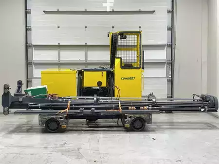 Carrelli elettrici 4 ruote 2022  Combilift C3000STE (2)