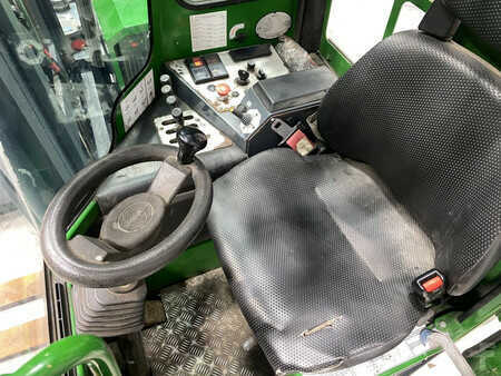 Chariots élévateurs diesel 2015  Combilift C5000 (8)