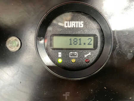 Magasemelésű béka 2011  Logitrans SELFS 1002/890 (8)