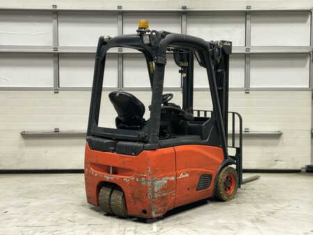 Elektrisk- 3 hjul 2011  Linde E14-01 (4)