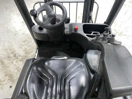 Elektrisk- 3 hjul 2011  Linde E14-01 (8)