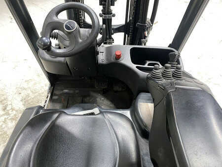 El truck - 3 hjulet 2019  Linde E16C-02 (8)