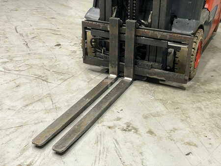 El truck - 3 hjulet 2019  Linde E16C-02 (7)