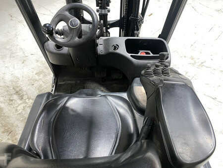 El truck - 3 hjulet 2019  Linde E16C-02 (8)