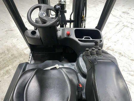 Elektrisk- 3 hjul 2015  Linde E16-02 (8)