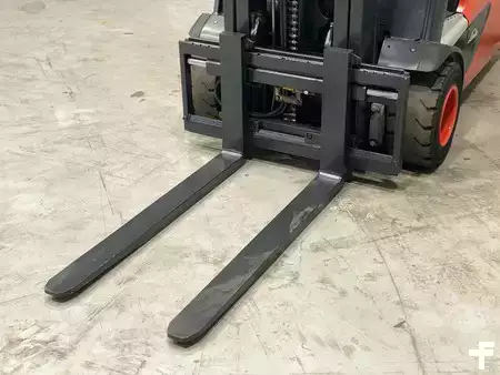 Electric - 3 wheels 2018  Linde E20L-02 (7)