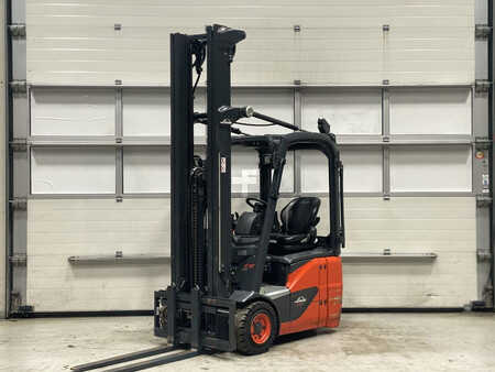 Eléctrica de 3 ruedas 2021  Linde E12-02 (1)