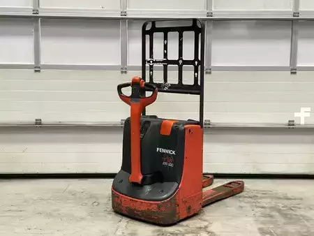 Niederhubwagen  Linde T16 (4)