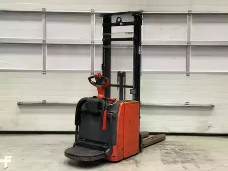 Apilador eléctrico 2017  Linde L14 AP (4)