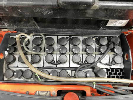 Hochhubwagen 2012  Linde L12i (7)