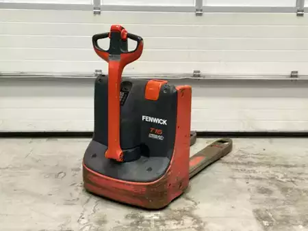 Stoccatori uomo a piedi 2019  Linde T16 (4)