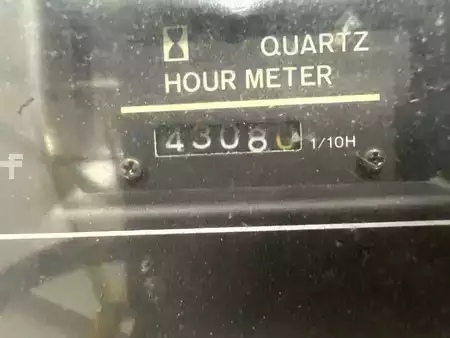 Carretilla elevadora diésel - TCM FHD30Z (10)