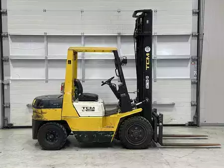 Carretilla elevadora diésel - TCM FHD30Z (5)