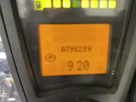 Chariots élévateurs diesel 2012  Linde H30D-01 (11)