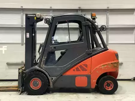 Chariots élévateurs diesel 2012  Linde H30D-01 (2)