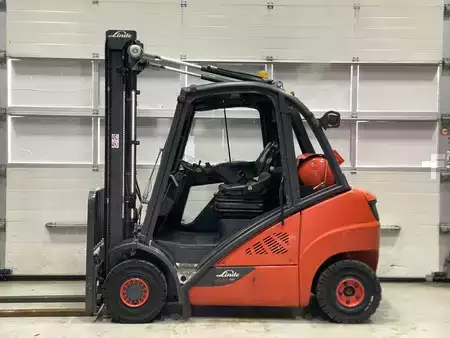 Gas gaffeltruck 2019  Linde H25T-02 (2)
