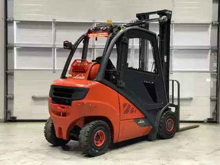 Gas gaffeltruck 2019  Linde H25T-02 (4)