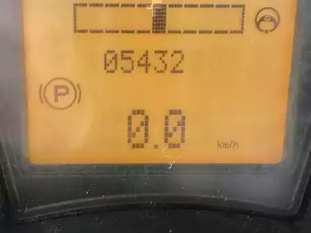 Carrelli elettrici 4 ruote 2014  Linde E35L-01 (10)