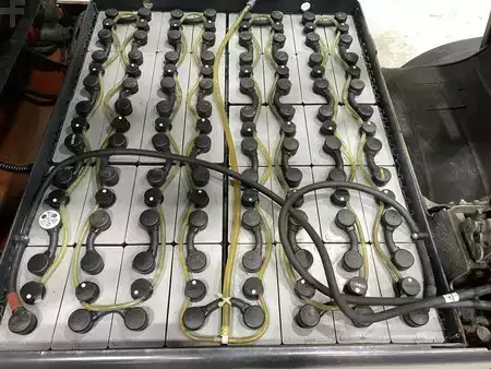 Carrelli elettrici 4 ruote 2014  Linde E35L-01 (9)