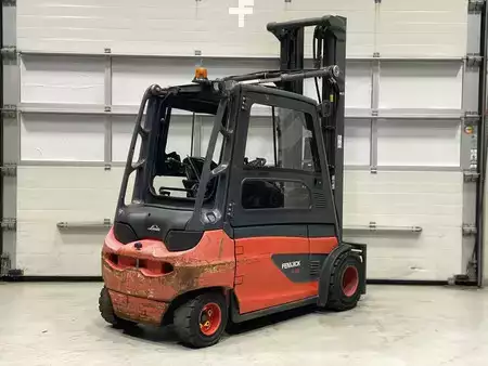 Carrelli elettrici 4 ruote 2016  Linde E35L-01 (4)