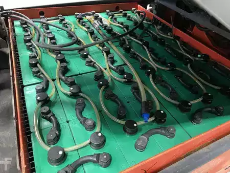 Carrelli elettrici 4 ruote 2016  Linde E35L-01 (9)