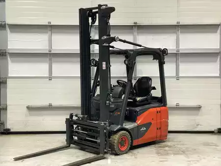 Elektromos 3 kerekű 2021  Linde E16C-02 (1)