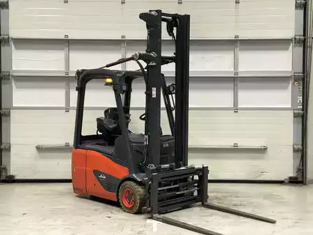 Elektromos 3 kerekű 2021  Linde E16C-02 (6)