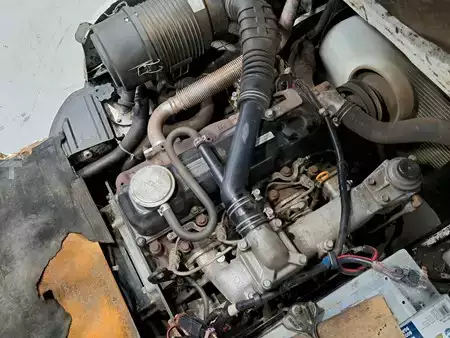 Wózki widłowe diesel 2015  Unicarriers YG1F2A35U (9)